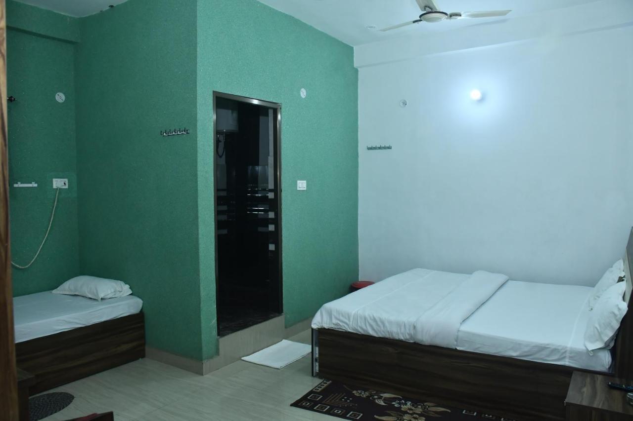 Hotel Awadh Palace Sahjanwa Экстерьер фото